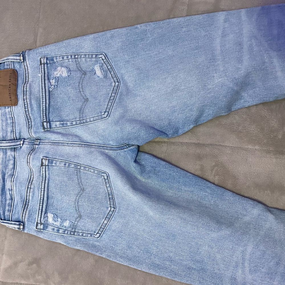 Light distressed American eagle jeans